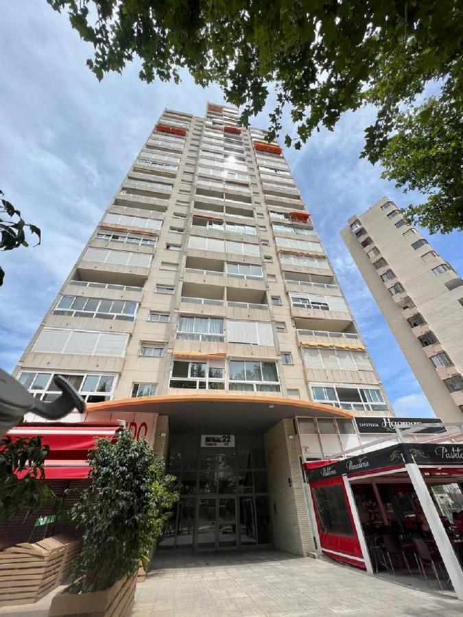 Gemelos 22-3-12 Benidorm Exterior photo