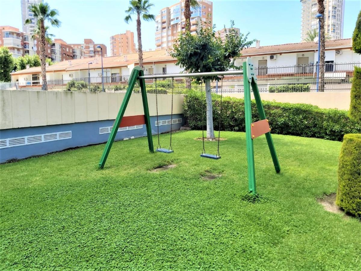 Gemelos 22-3-12 Benidorm Exterior photo